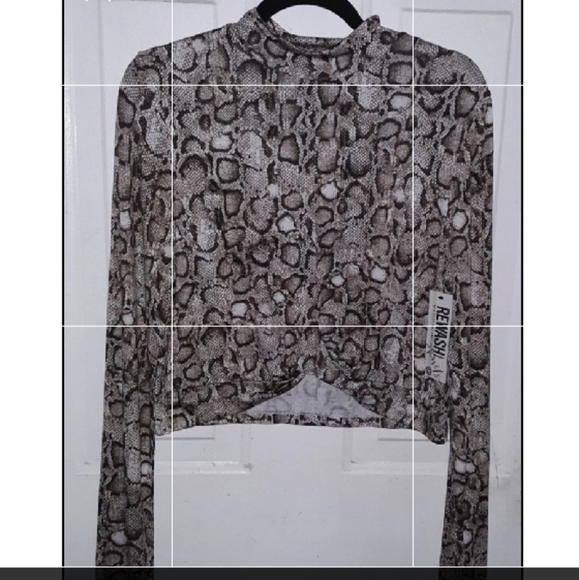 Rewash crop twist front top (xl) - Picture 2 of 6